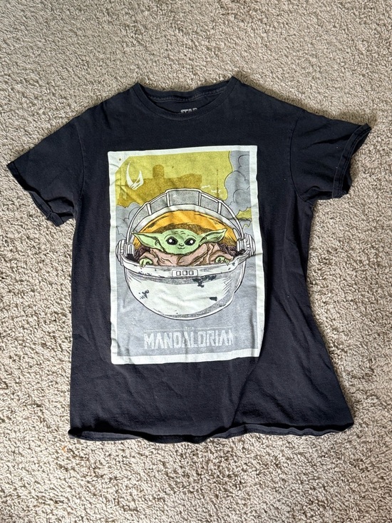 Star Wars Other - Star Wars "Mando and Grogu" Graphic Tee
